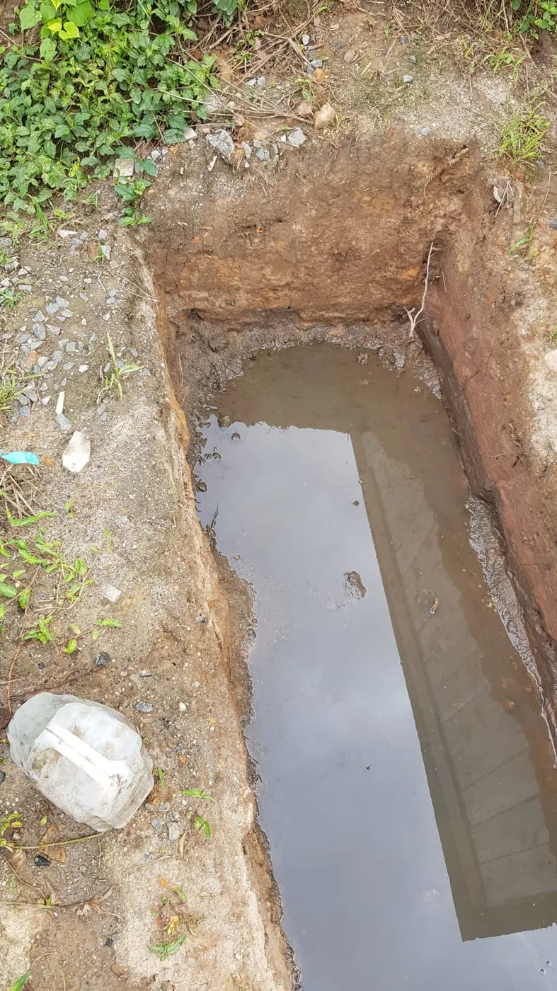 construção de piscina, da escavação ao acabamento, foto 1